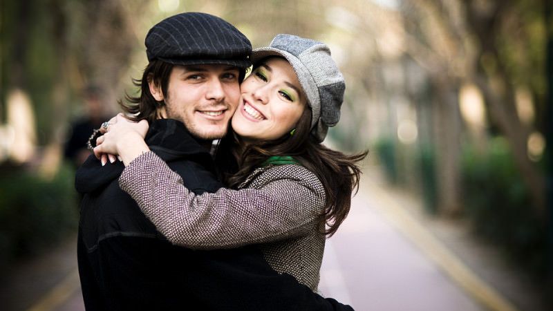 Защо щастливите двойки не натрапват своите отношения в социалните мрежи